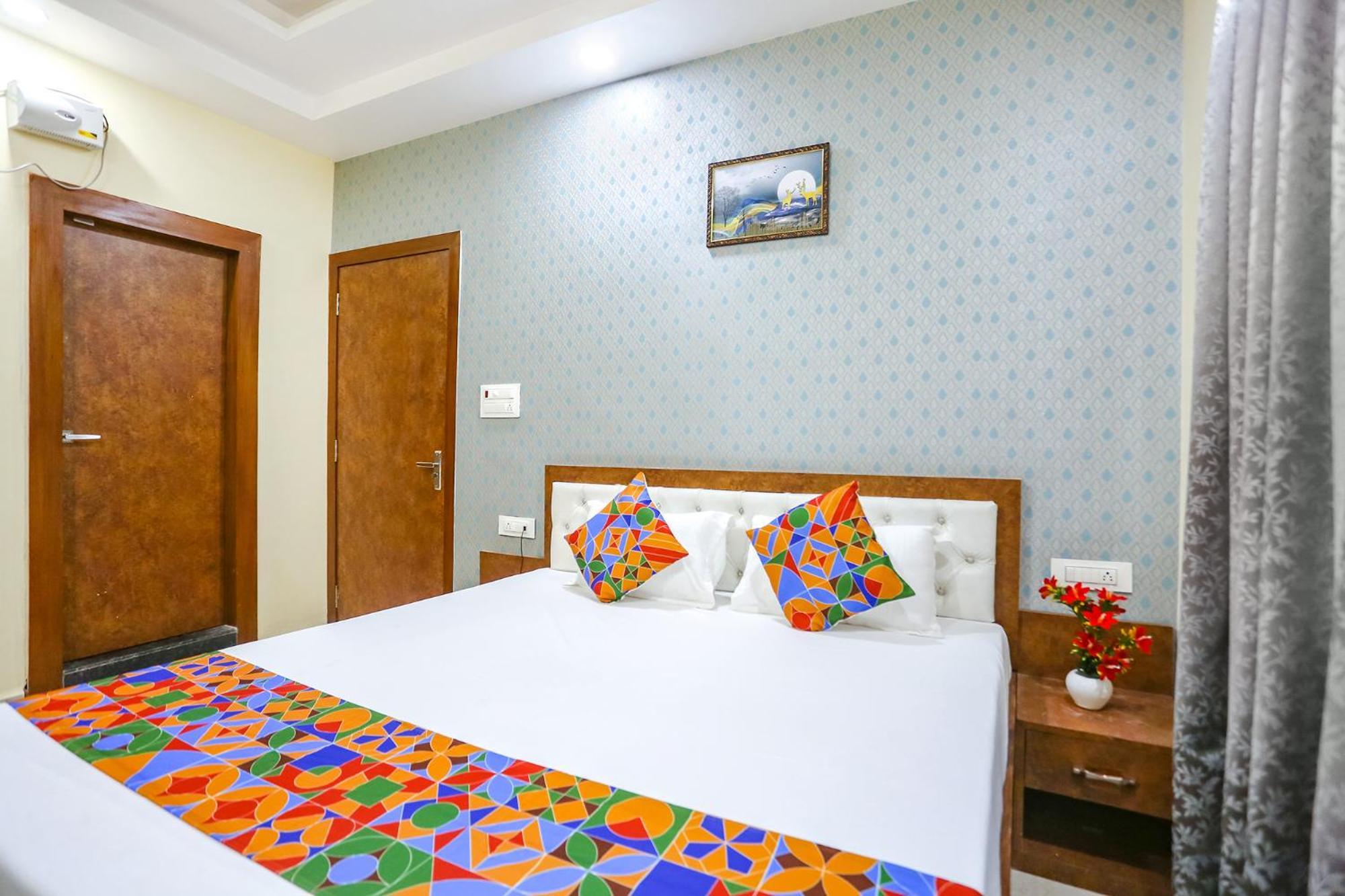 Hotel Fabexpress Aditya